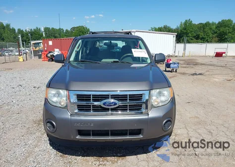 2012 Ford Escape Xls z USA, uszkodzony, nr VIN 1FMCU0C70CKC27722